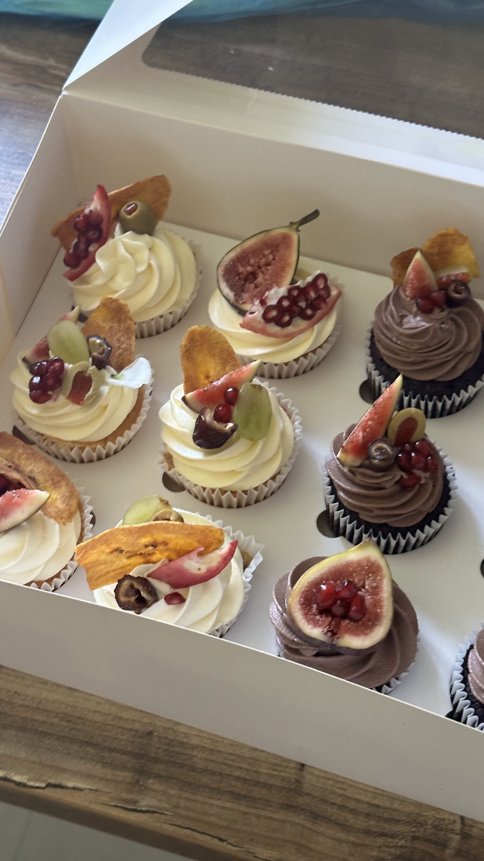 Desserts & Afternoon Tea 14